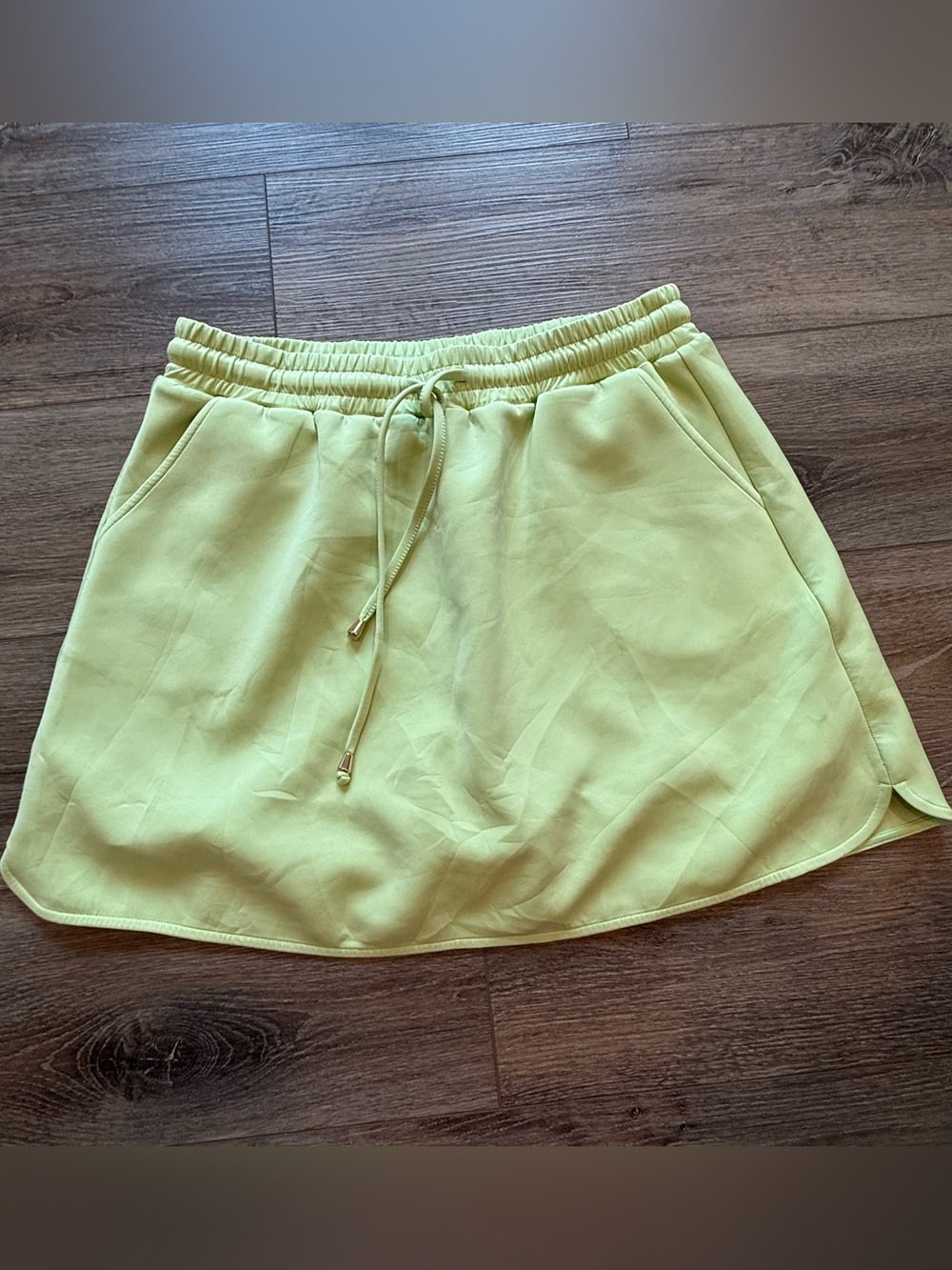 SSYS the Label Athletic Lime Green Drawstring Skort